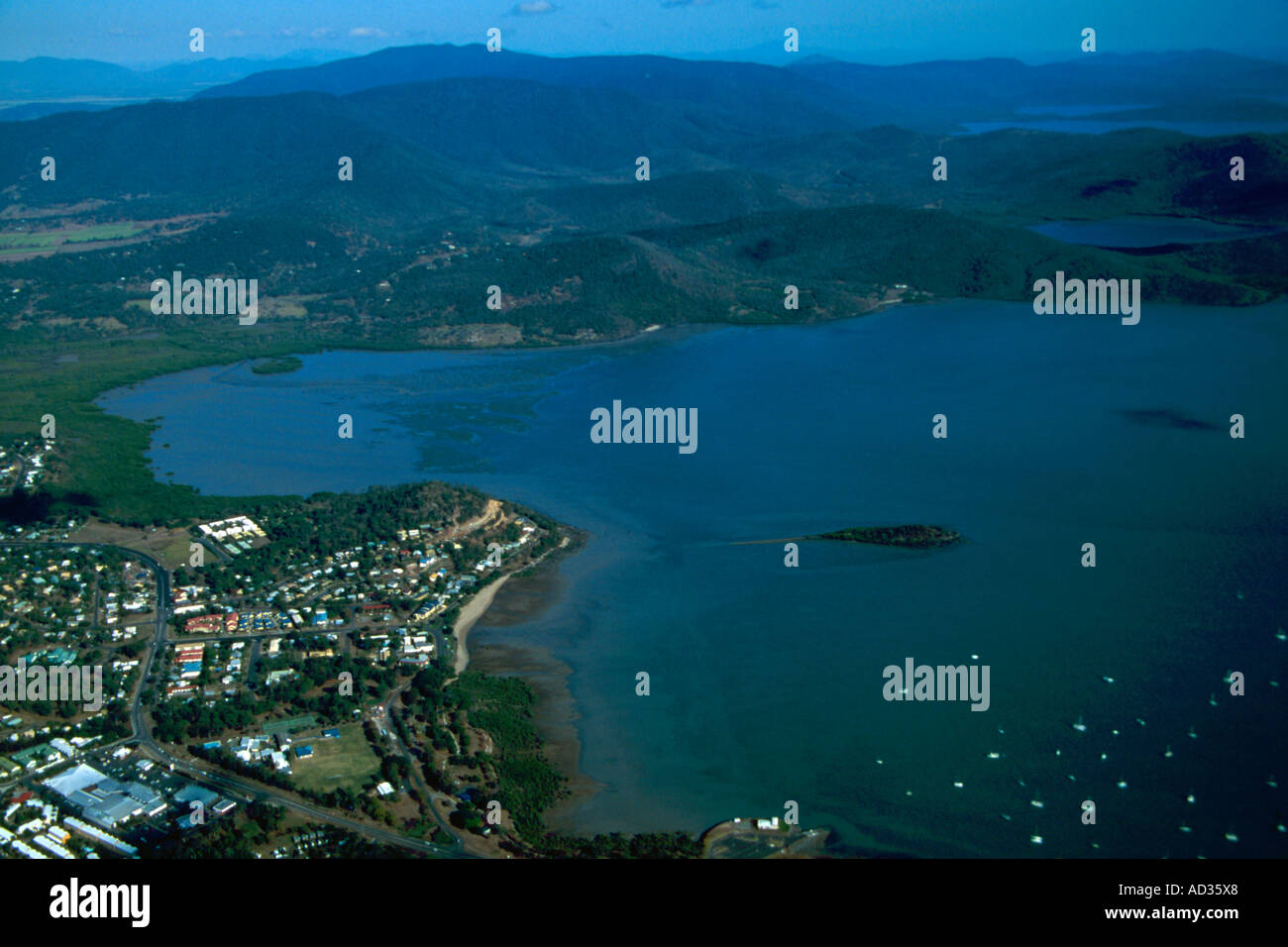 Pioneer bay hires stock photography and images Alamy