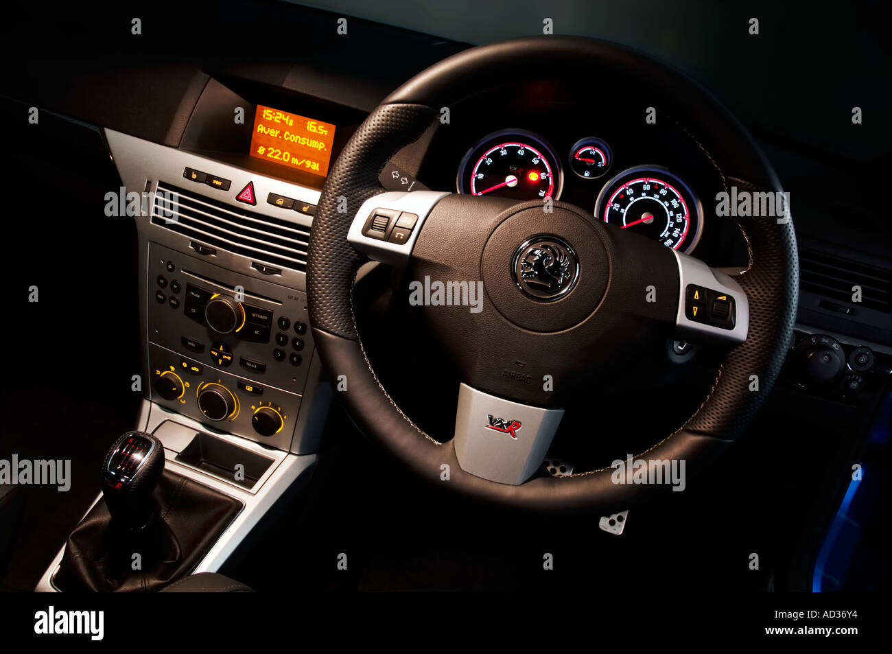 2005 Vauxhall Astra VXR - Cabin and instruments detail. Stock Photo