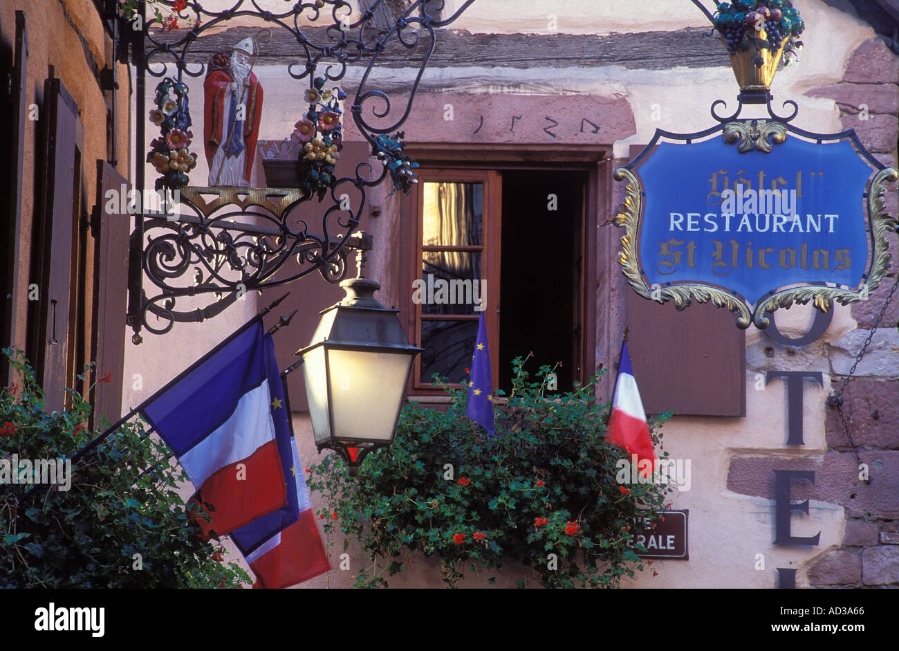 hotel st nicolas riquewihr