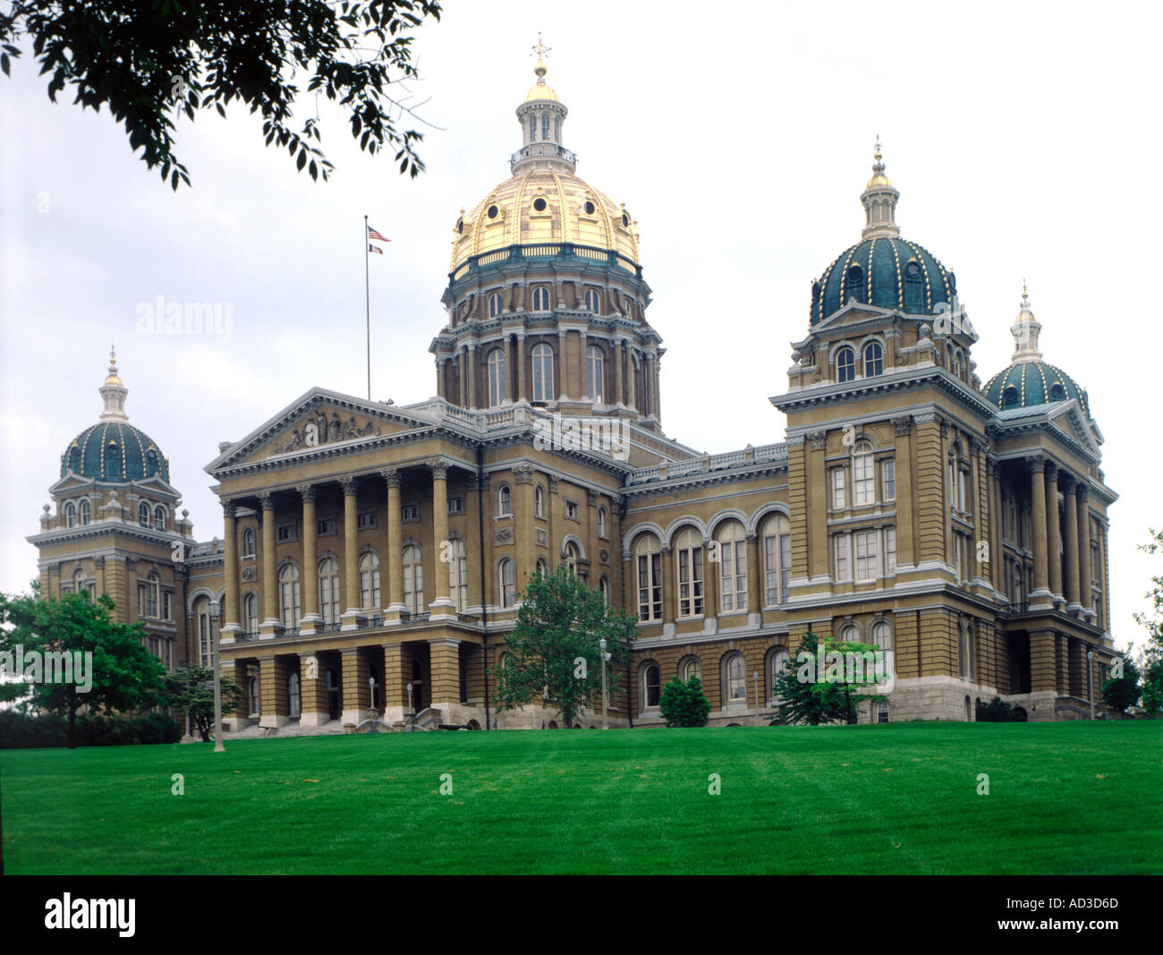 Iowa State Capitol building located in Des Moines in Iowa Stock Photo