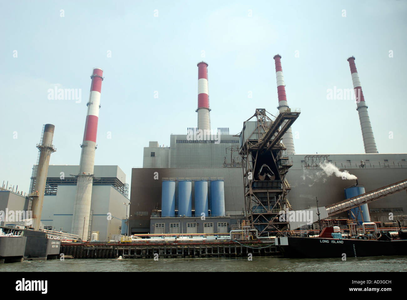 Keyspan Energys Ravenswood Big Allis generating station in Long Island City Stock Photo