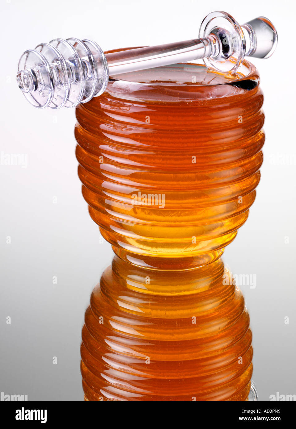 HONEY POT AND DIPPER Stock Photo Alamy