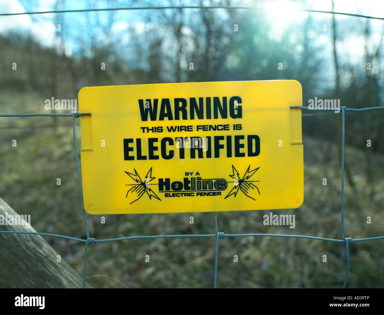 electric fence warning sign Stock Photo Alamy