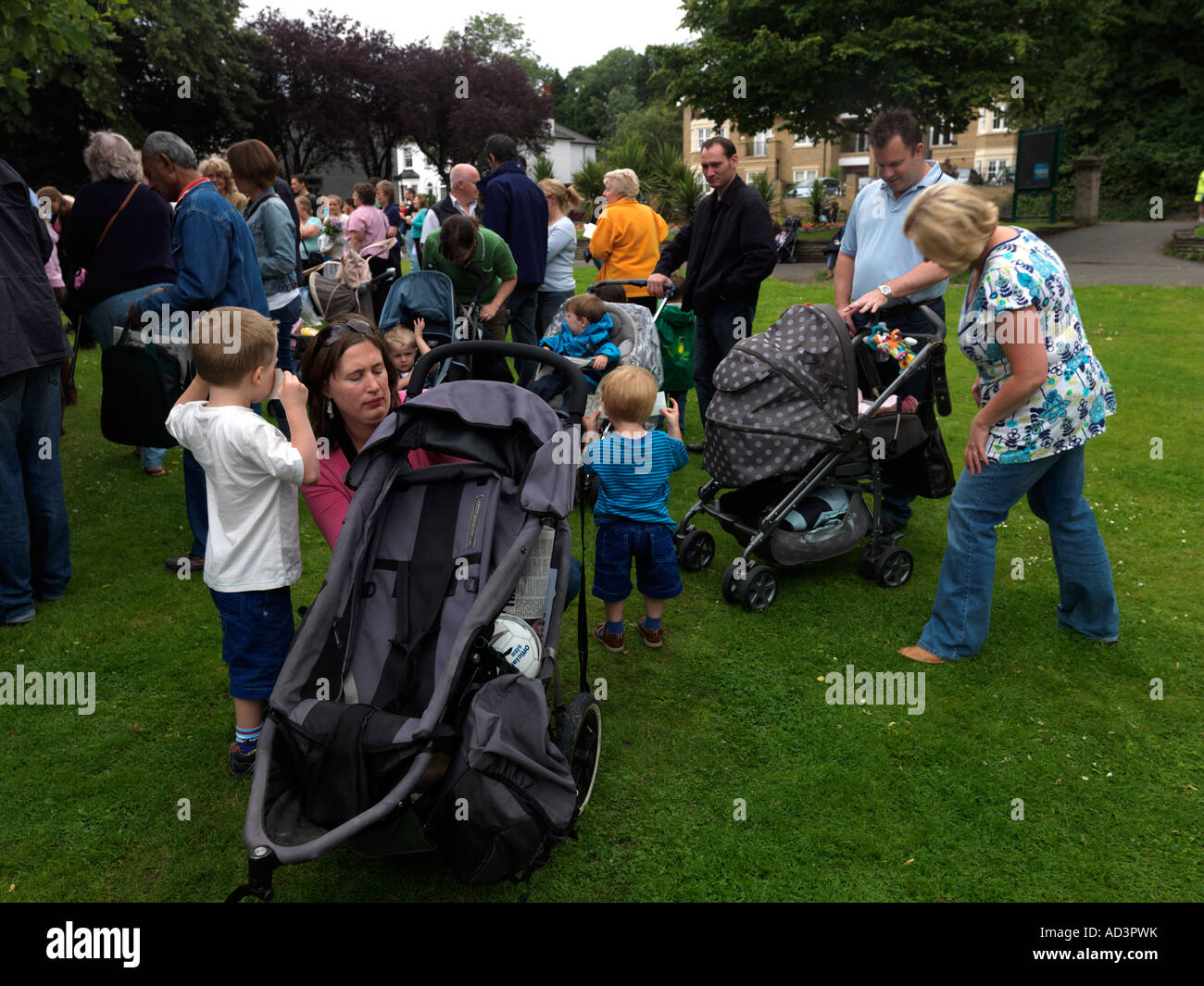 Protesters Roseberry Park Epsom Surrey Protesting Over the Proposed Closure of the Maternity and Neonatal Departments Stock Photo