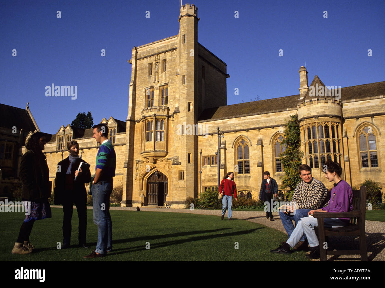 Students at Oxford University,Mansfield College on the grass of their Quad., Stock Photo