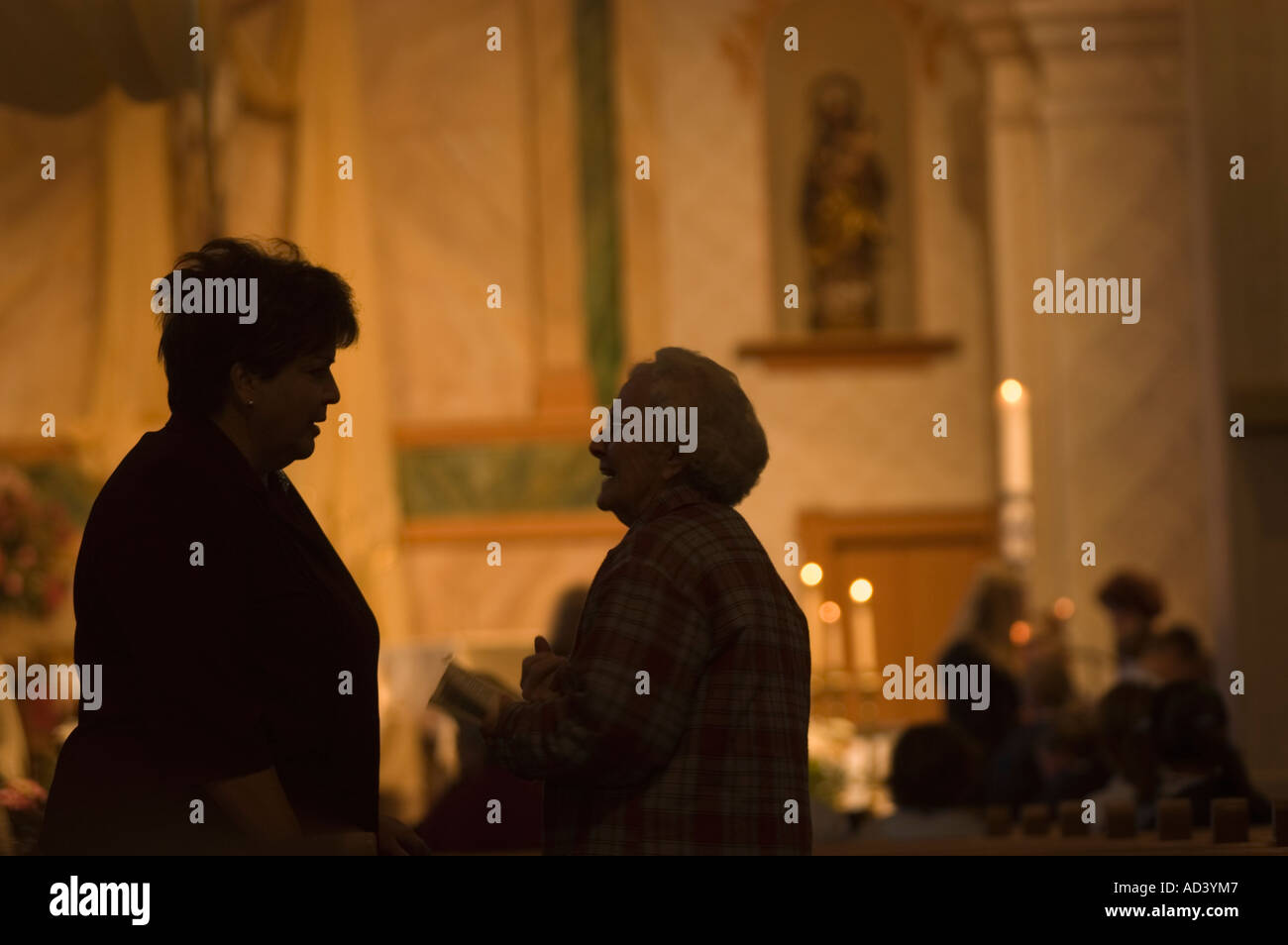 Church goers hires stock photography and images Alamy