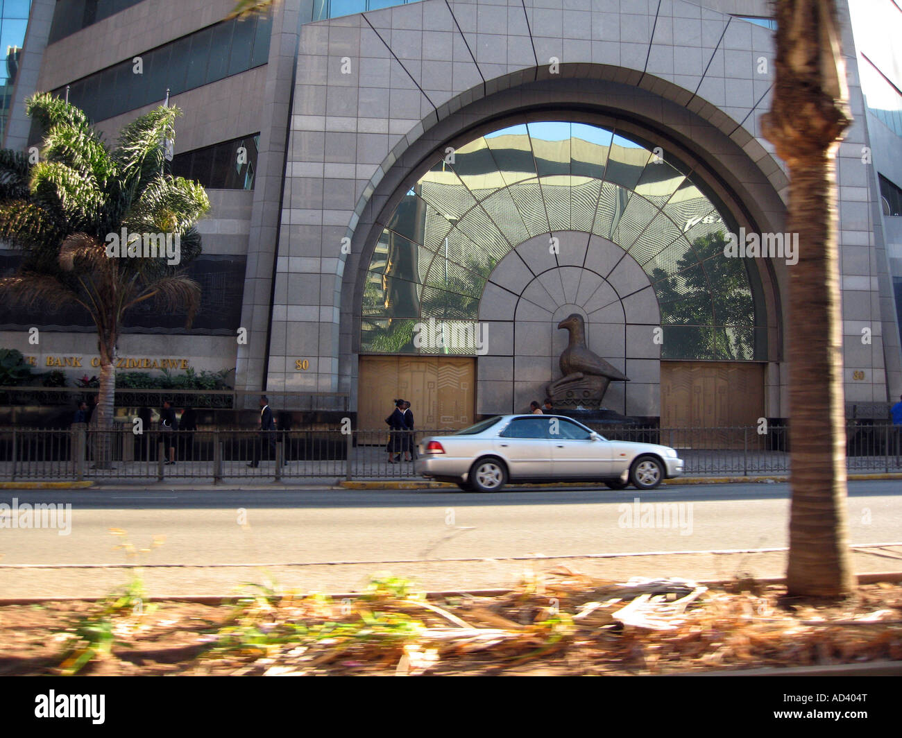 Reserve bank of zimbabwe hi-res stock photography and images - Alamy