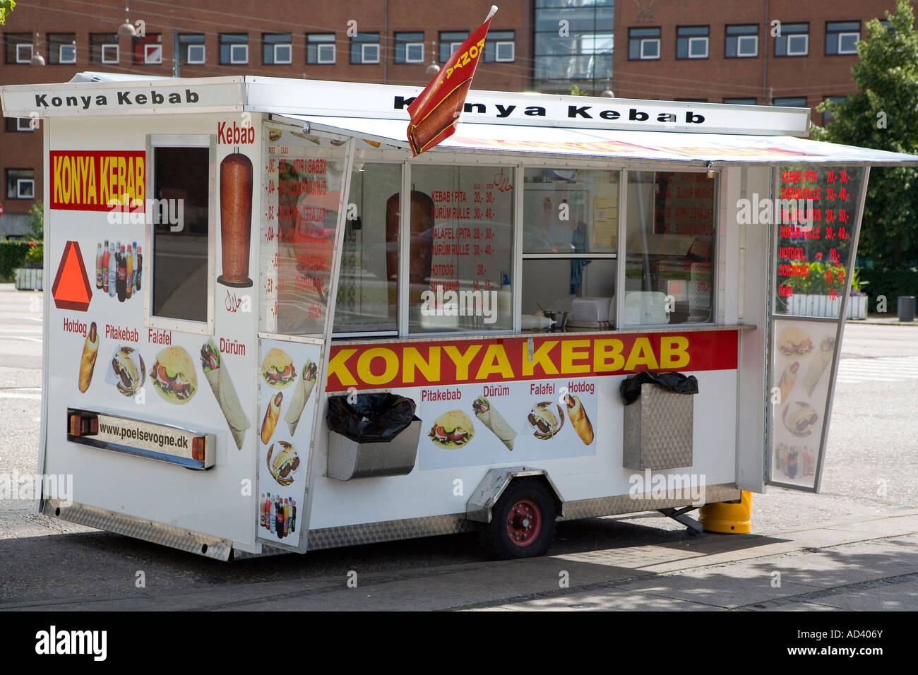 Kebab stand hi-res stock photography and images - Alamy
