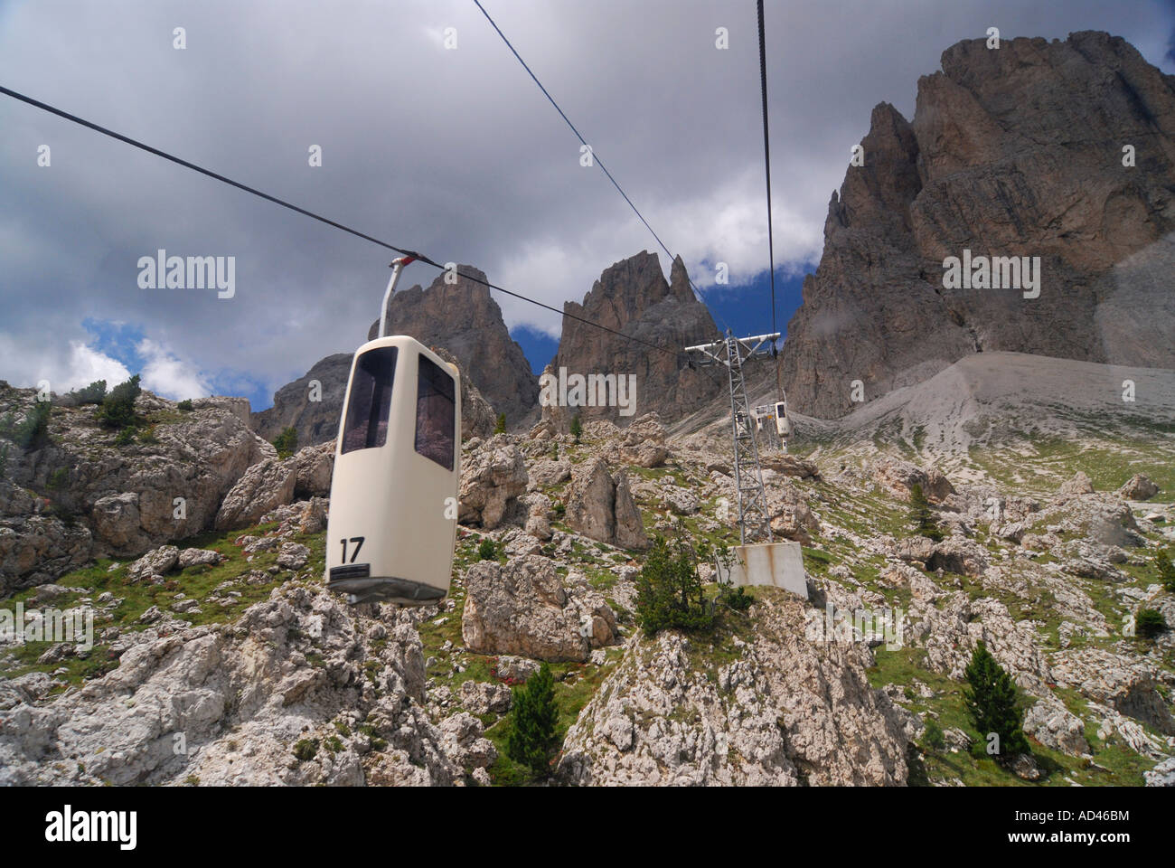 Ropeway in front of the Langkofel Group, Dolomites, South Tyrol, Italy ...