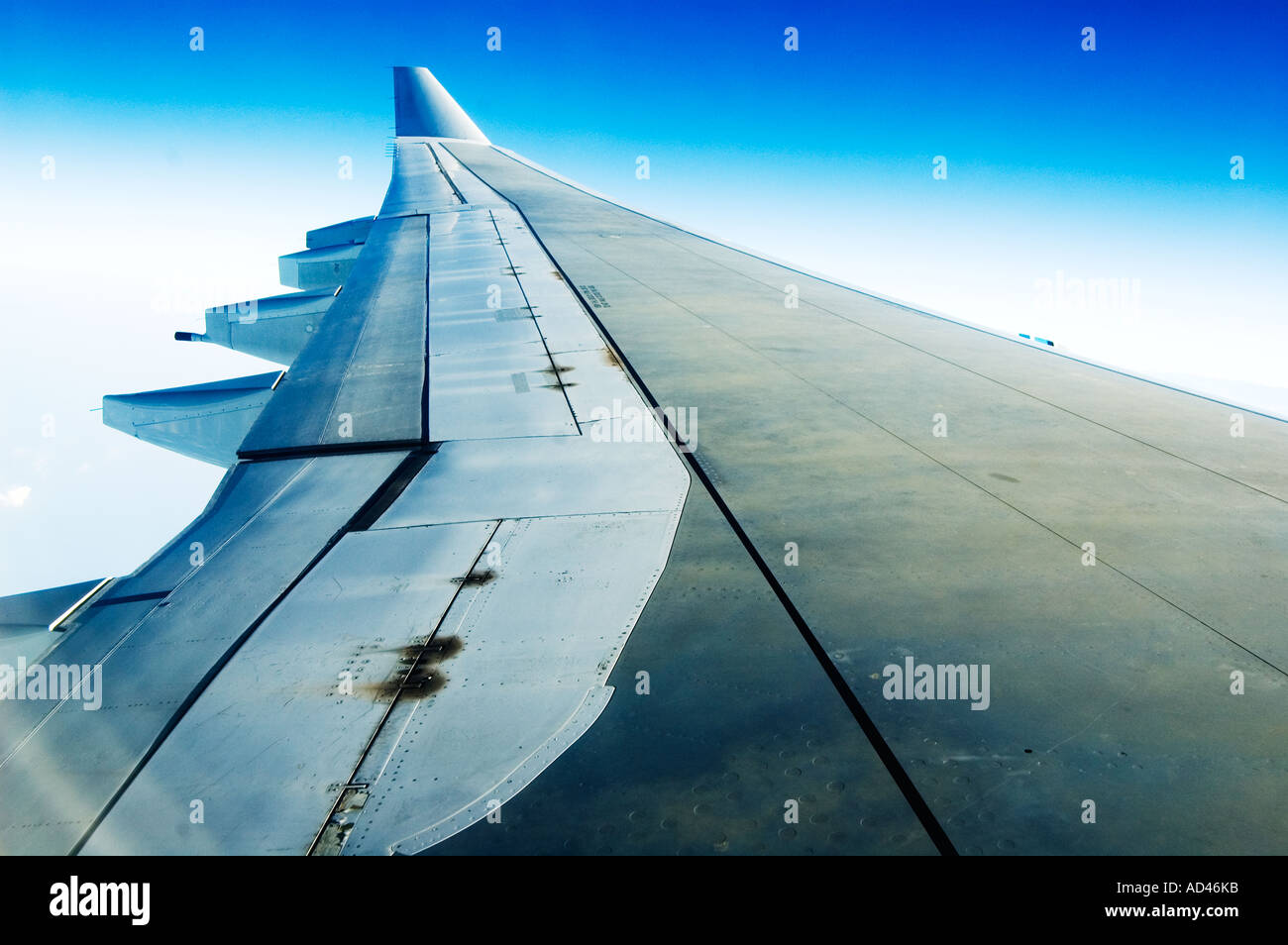 Aluminium airplane hi-res stock photography and images - Alamy