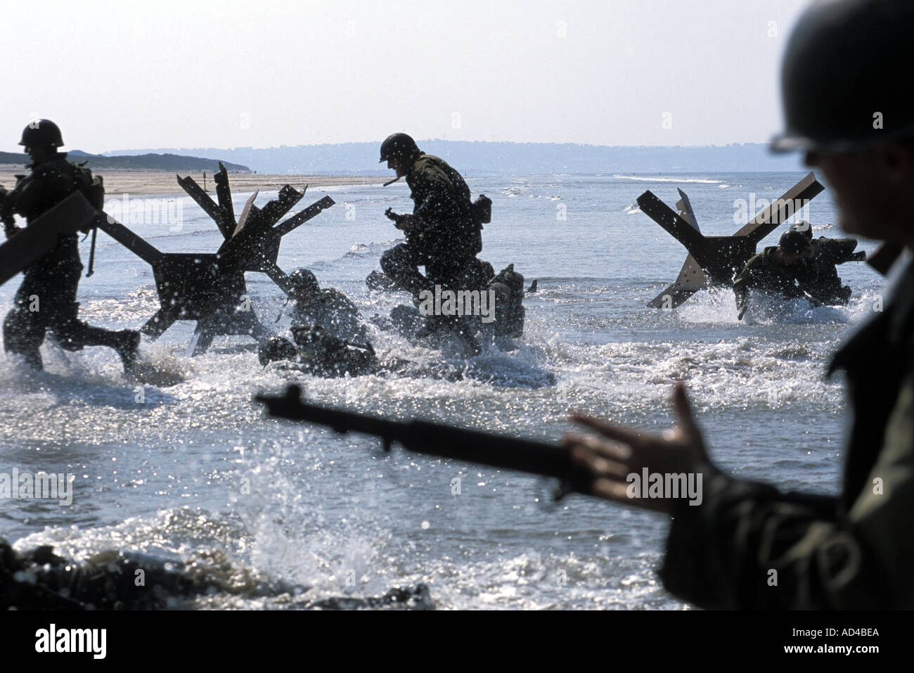 Playing famous war photographer Robert Capa at the landing crafts in  Discovery Channel film: 'Return to Normandy' with Tom Broka Stock Photo -  Alamy