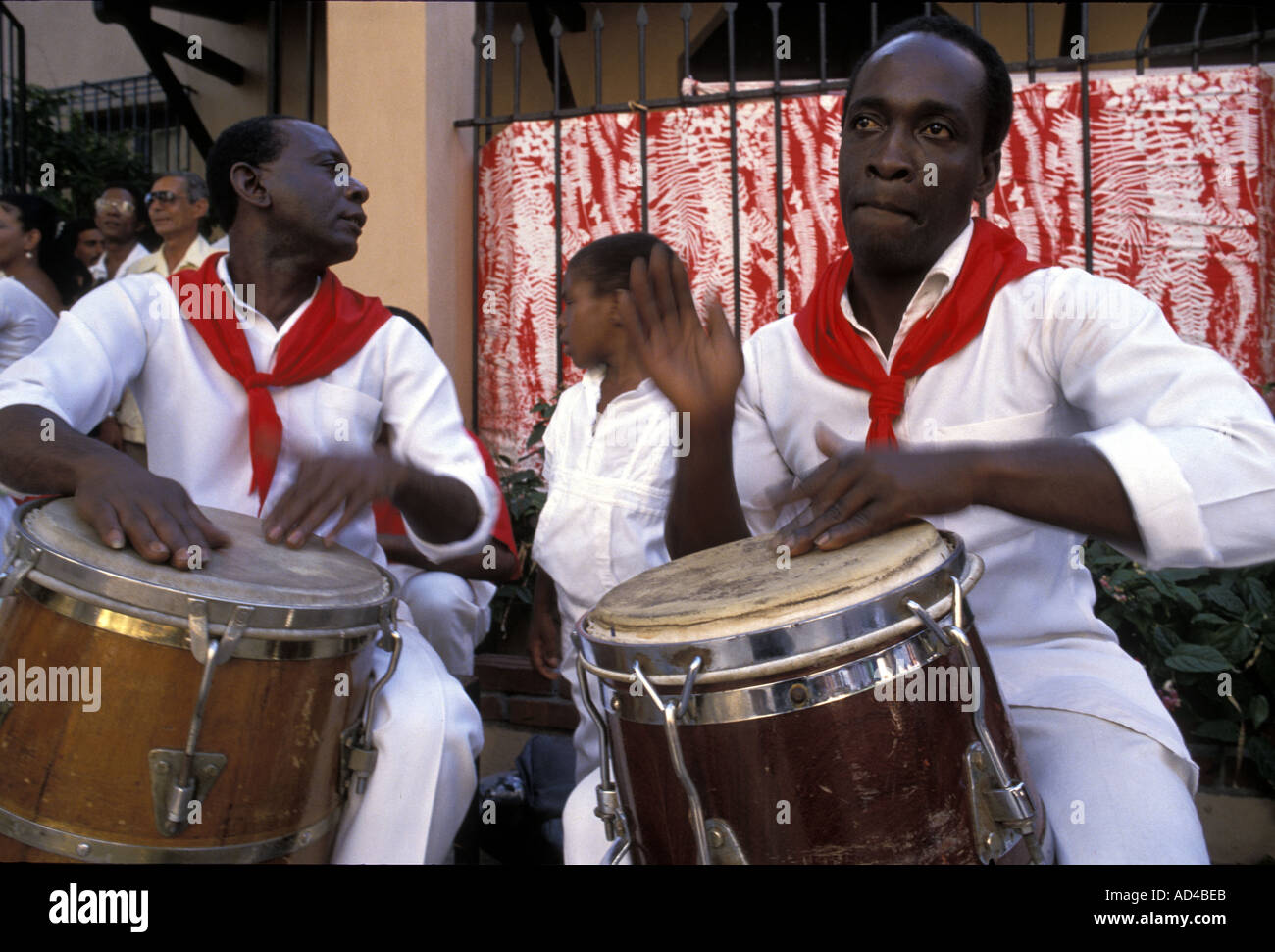CUBA AFRO CUBAN MUSICIAN PLAYING DRUMS HAVANA Stock Photo Alamy