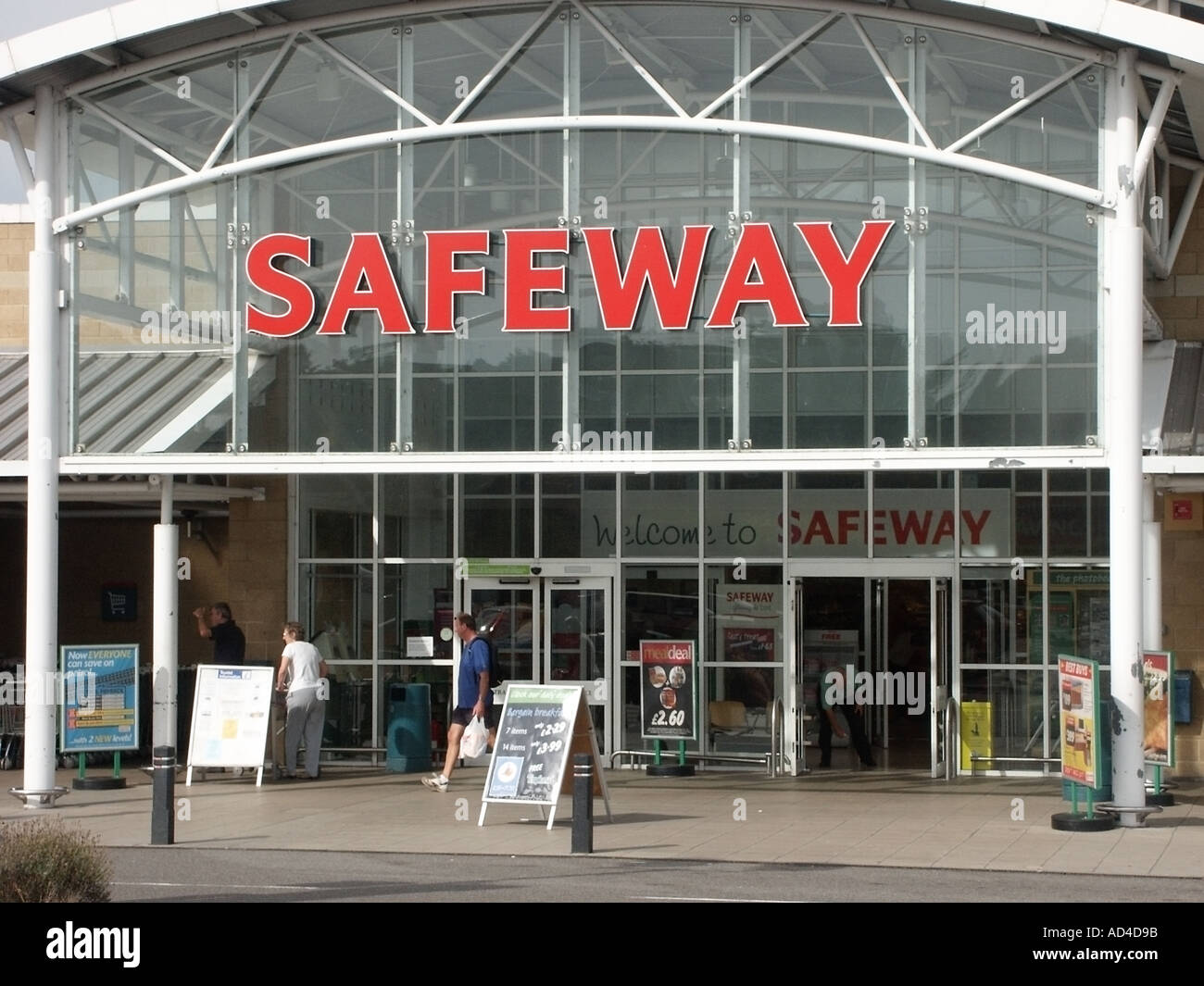 Safeway supermarket retail business logo above main store entrance doors at Parkeston Essex close to ferry terminal near Harwich England UK Stock Photo