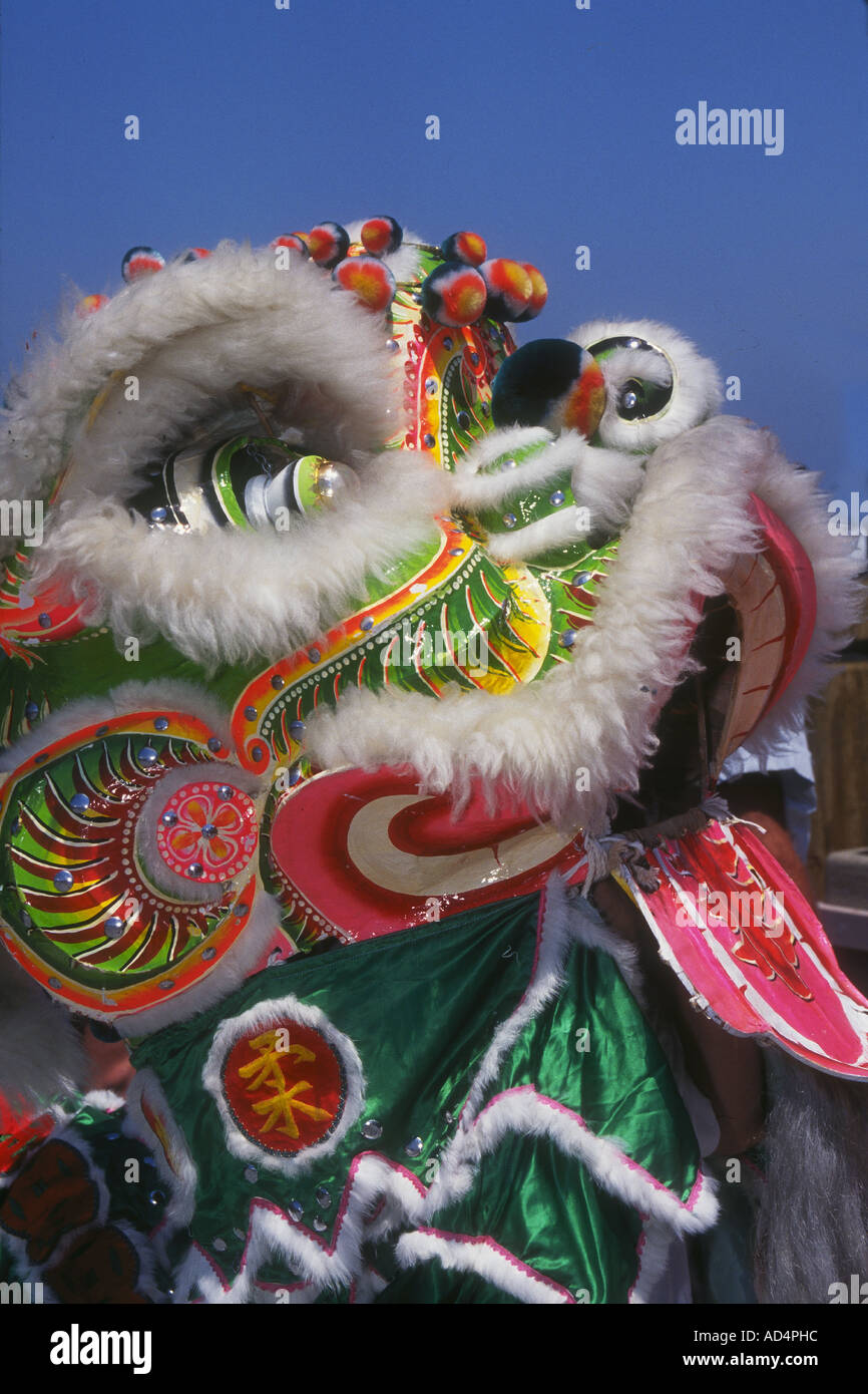 Chinese dance costume hi-res stock photography and images - Alamy