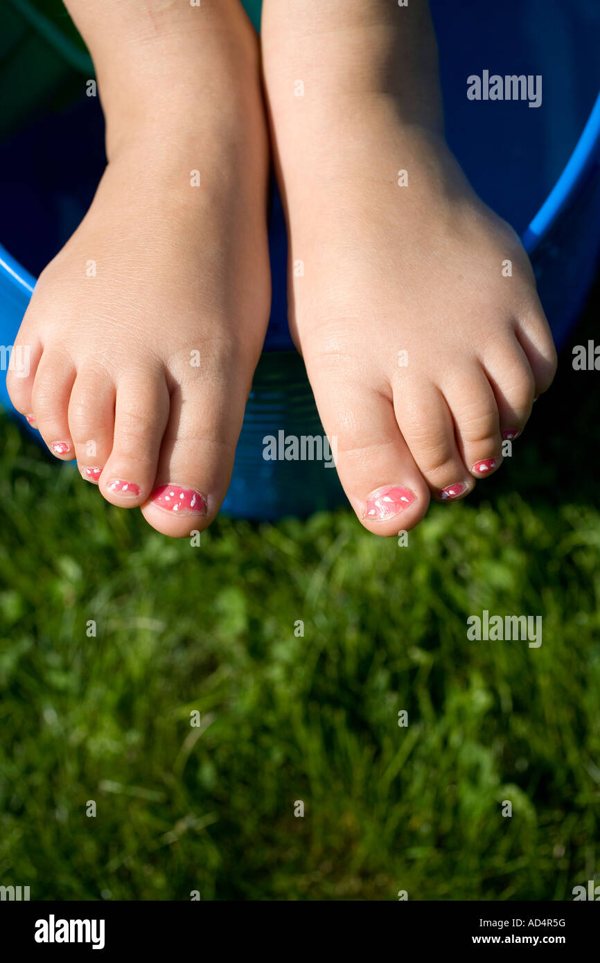 Brunette Teen Girl Feet