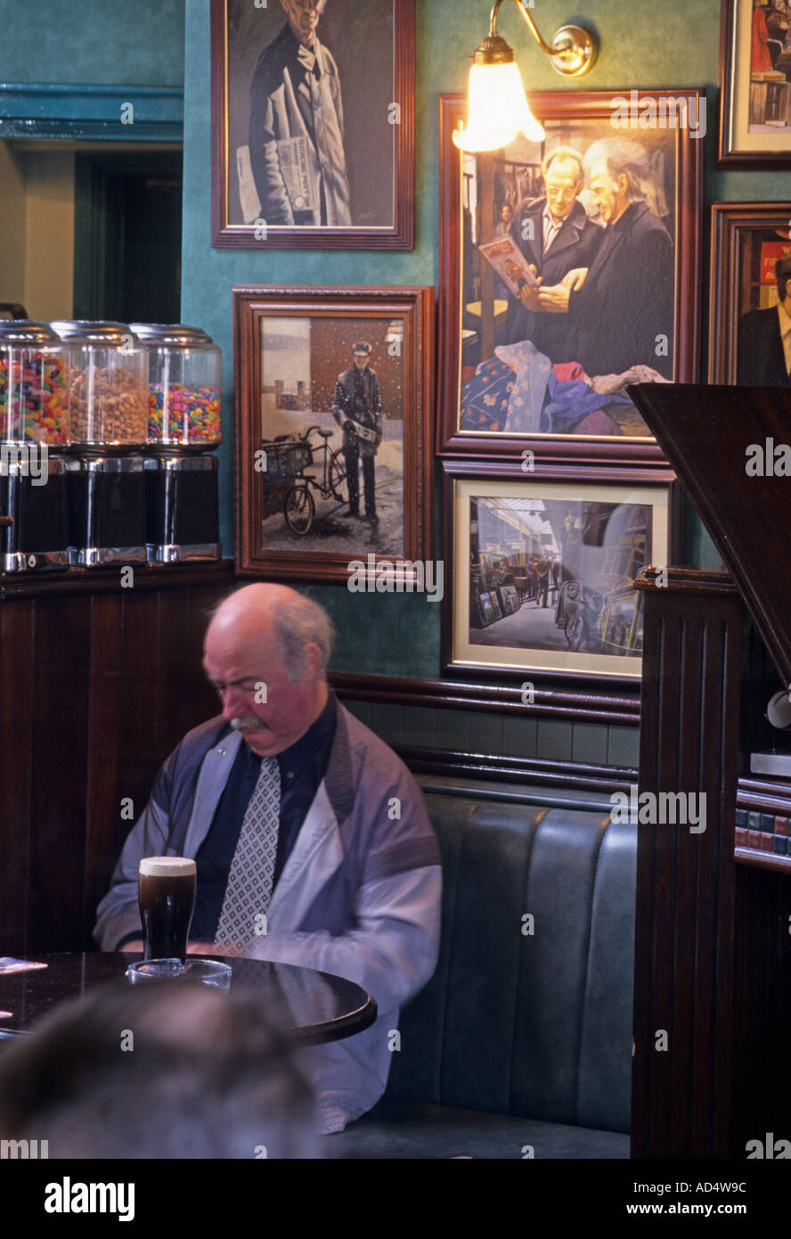 Bittles Bar Belfast Northern Ireland Stock Photo Alamy