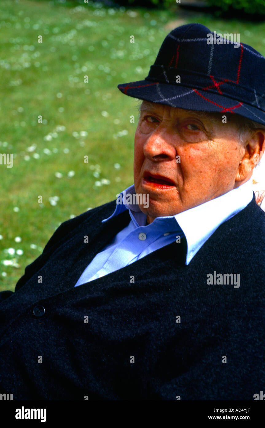 80 old hi-res stock photography and images - Alamy