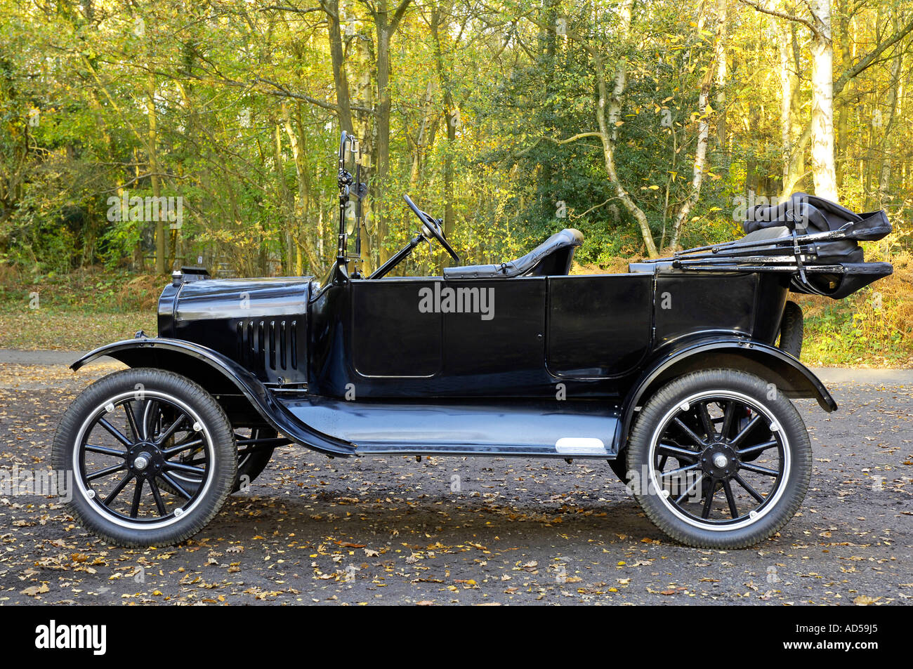 Model t hi-res stock photography and images - Page 2 - Alamy