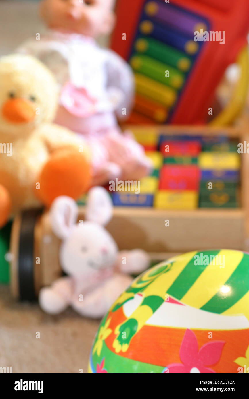 Cuddly toys in pile hi-res stock photography and images - Alamy