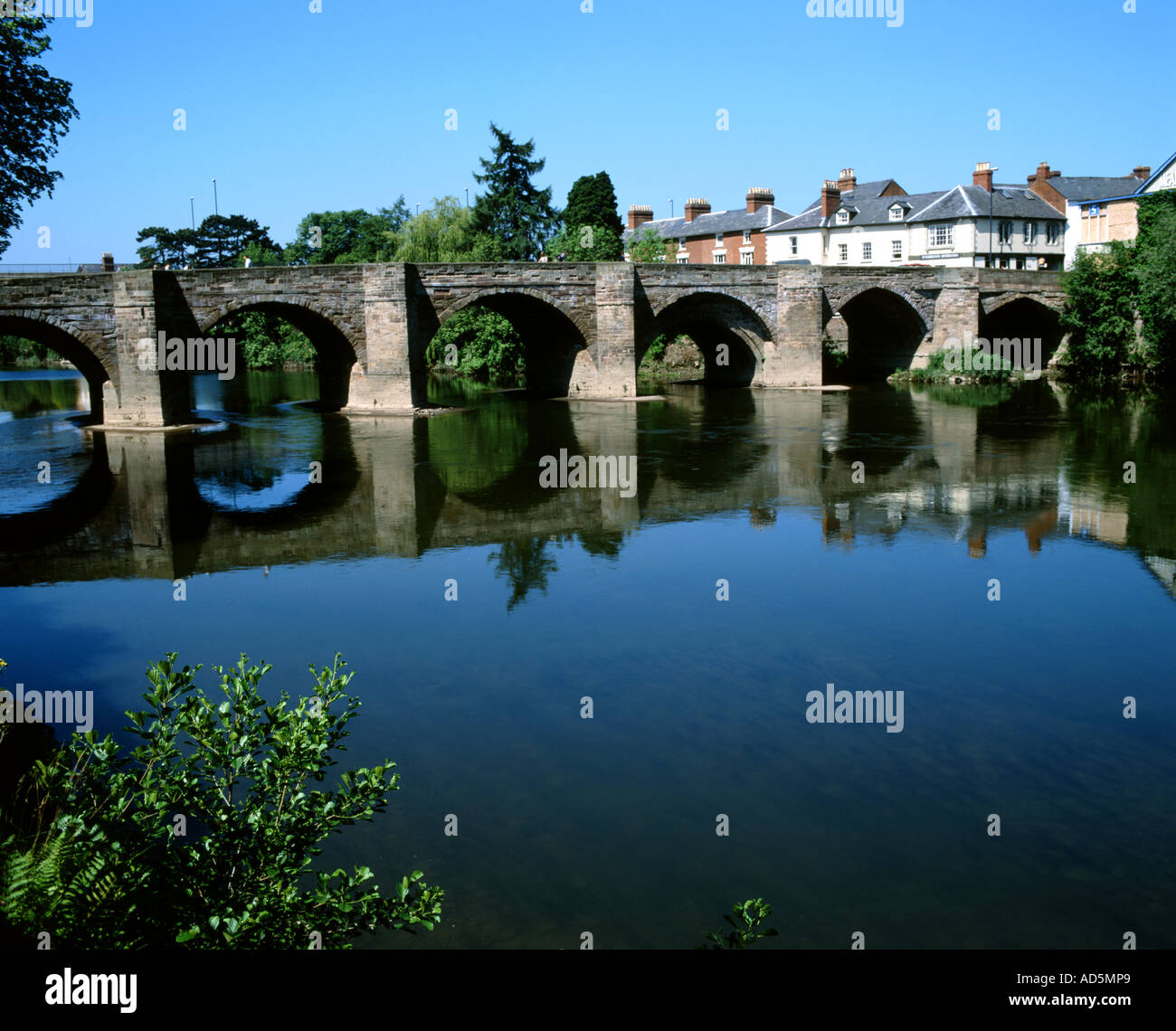 bridge over river wye hereford Stock Photo Alamy