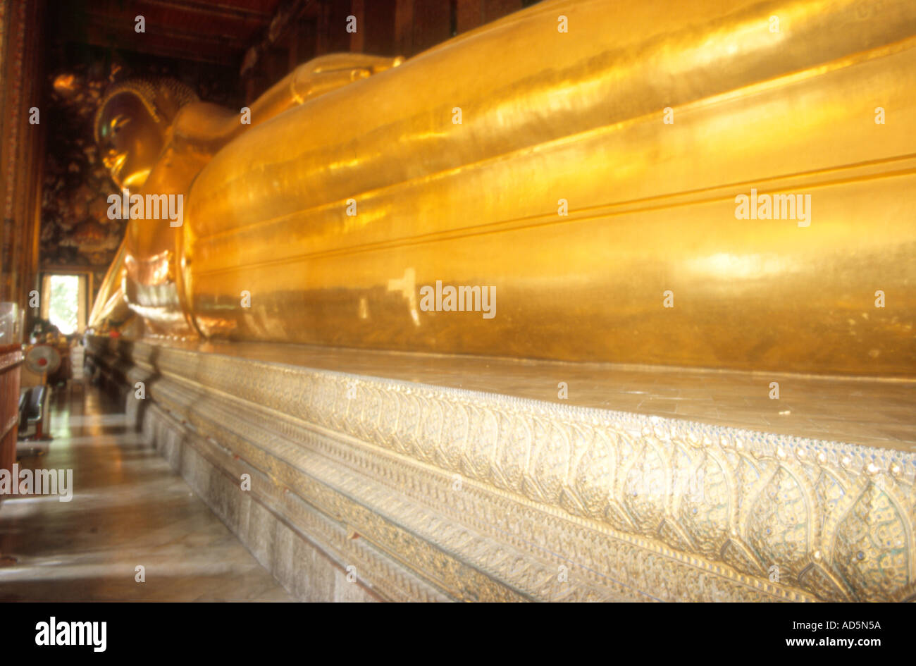 Temple of reclining Budha Wat Pho Bangkok Thailand Stock Photo - Alamy