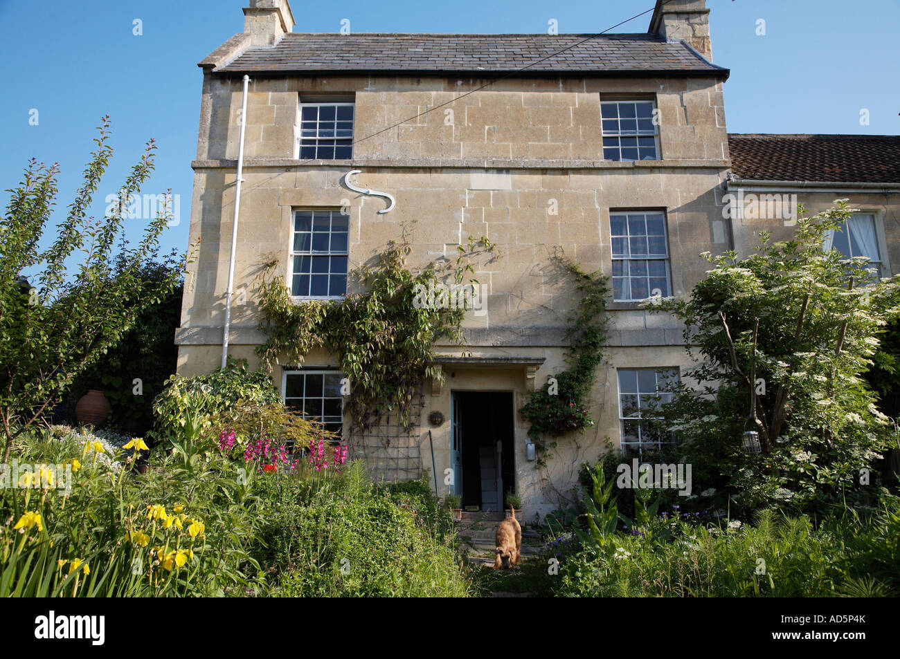 Victorian house exterior old hi-res stock photography and images - Alamy