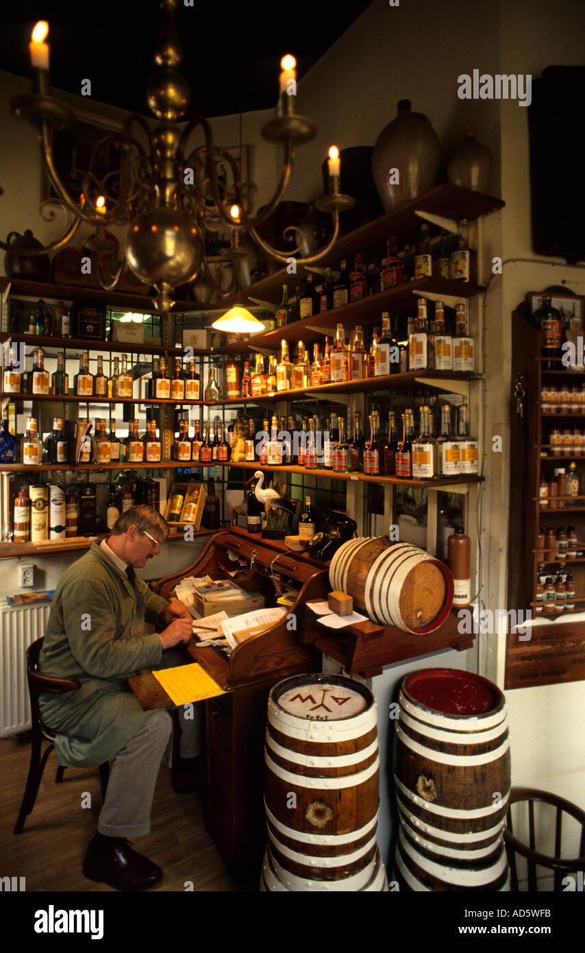 v Wees Netherlands Gin Distillery Genever Jenever liquor Amsterdam