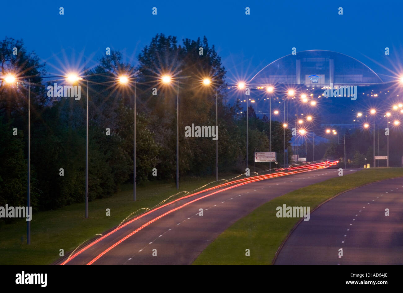 Central Milton Keynes road & snow dome at night Stock Photo Alamy