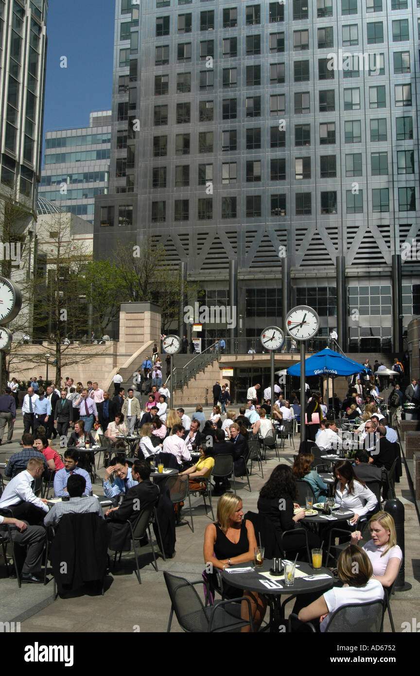 Office workers having lunch in Canary Wharf, London England UK Stock
