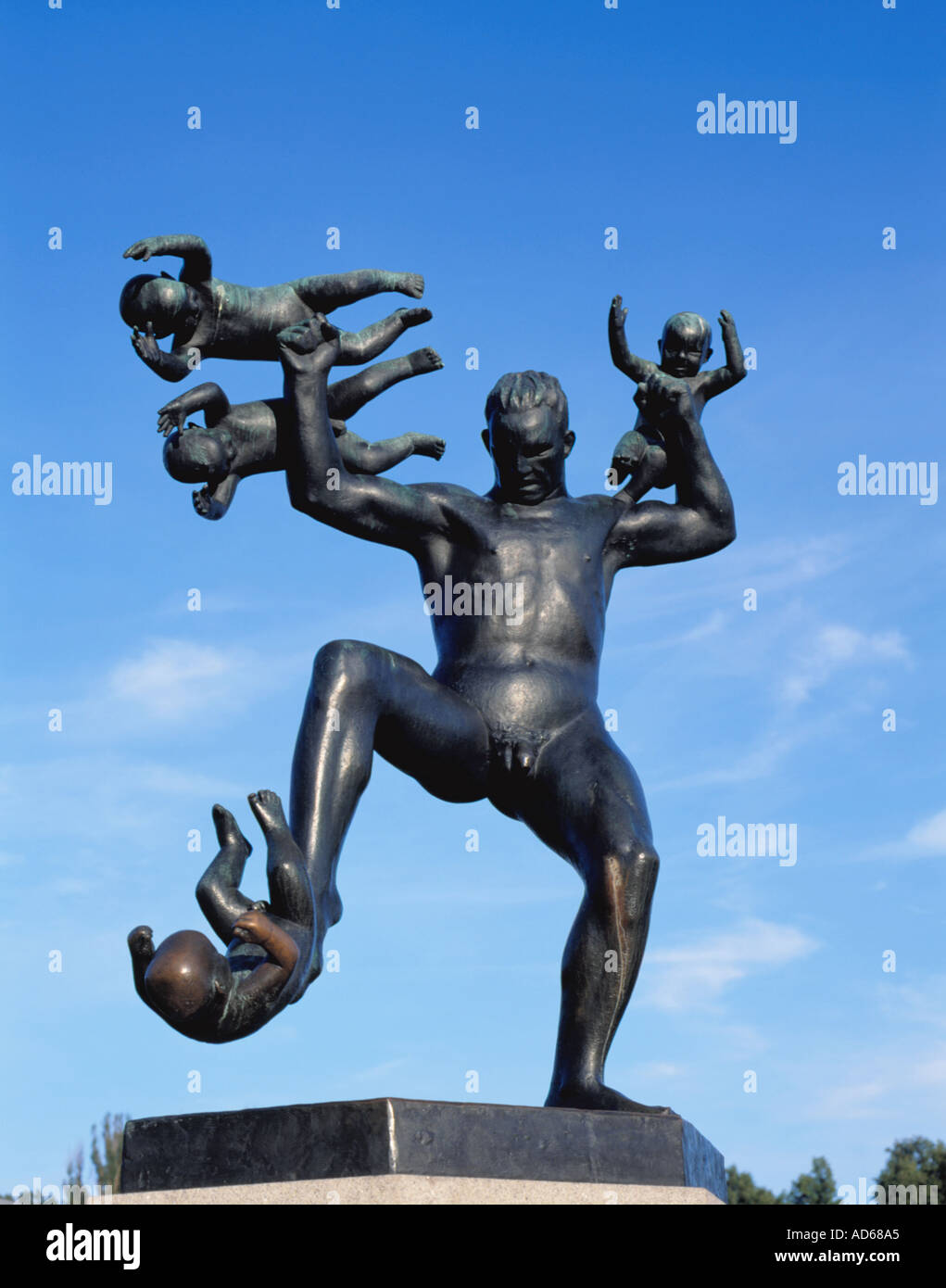 Angry man and children sculpture, Vigelandsparken (Vigeland Sculpture