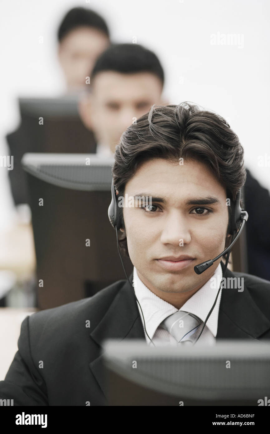 Business people wearing headset hi-res stock photography and images - Alamy