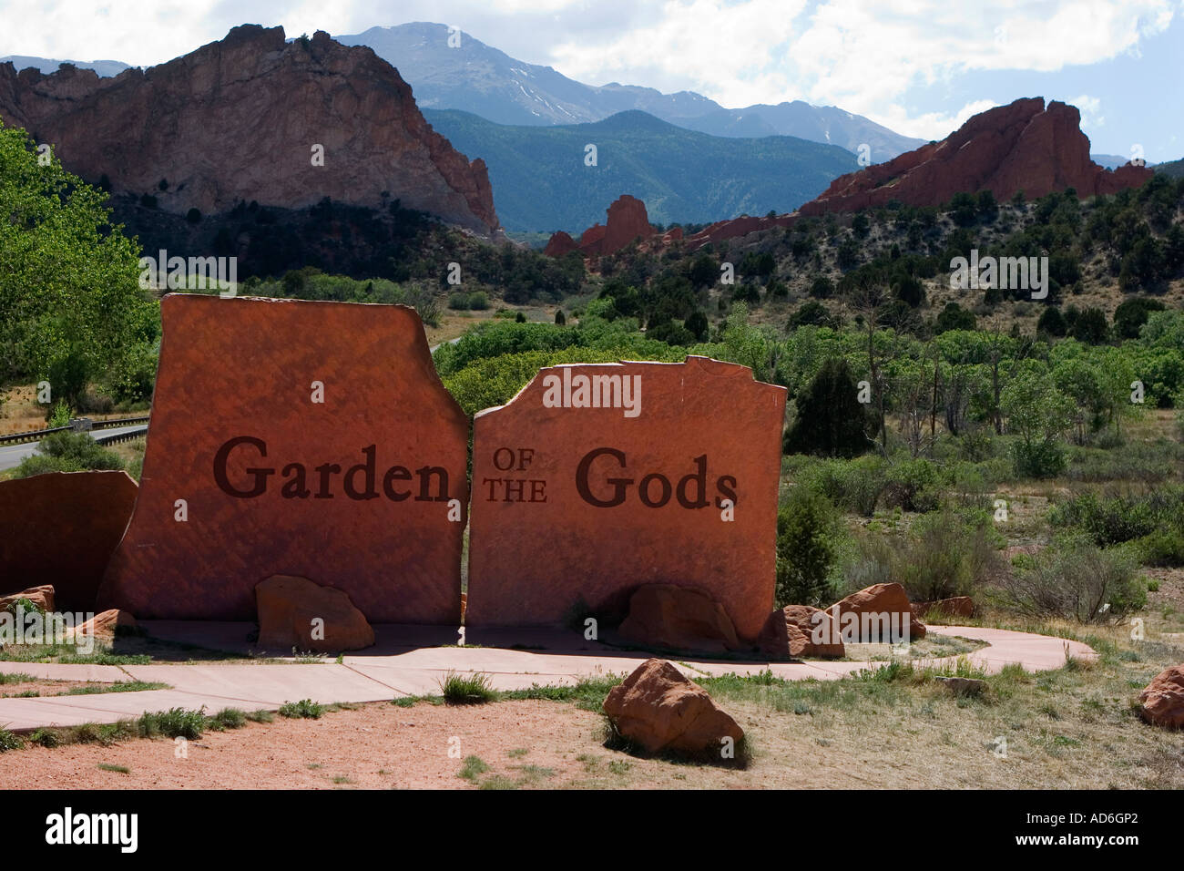 Entrance to the Garden of the Gods Park a Registered National Natural