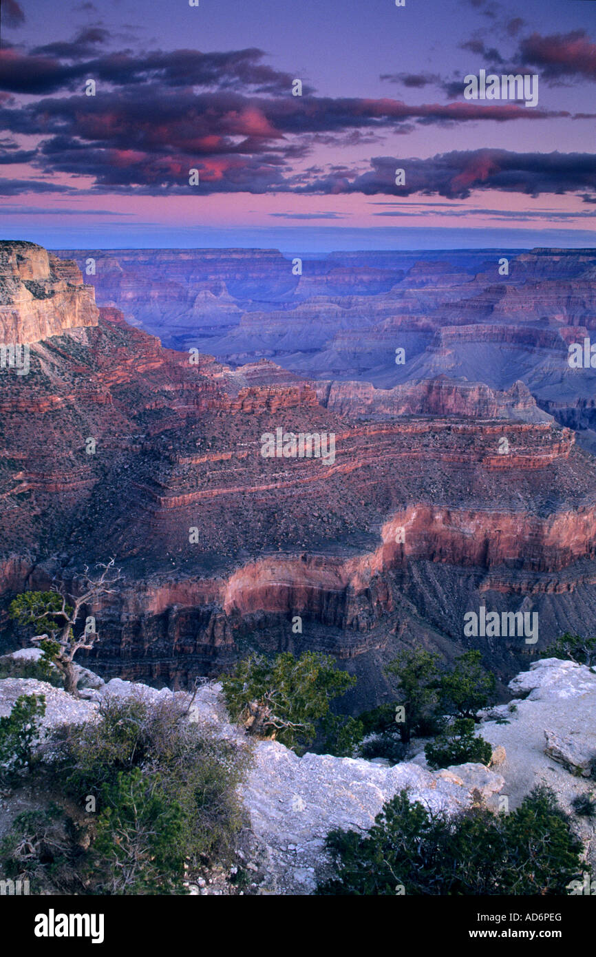 Dawn light over the Grand Canyon from Yavapai Point South Rim Grand ...