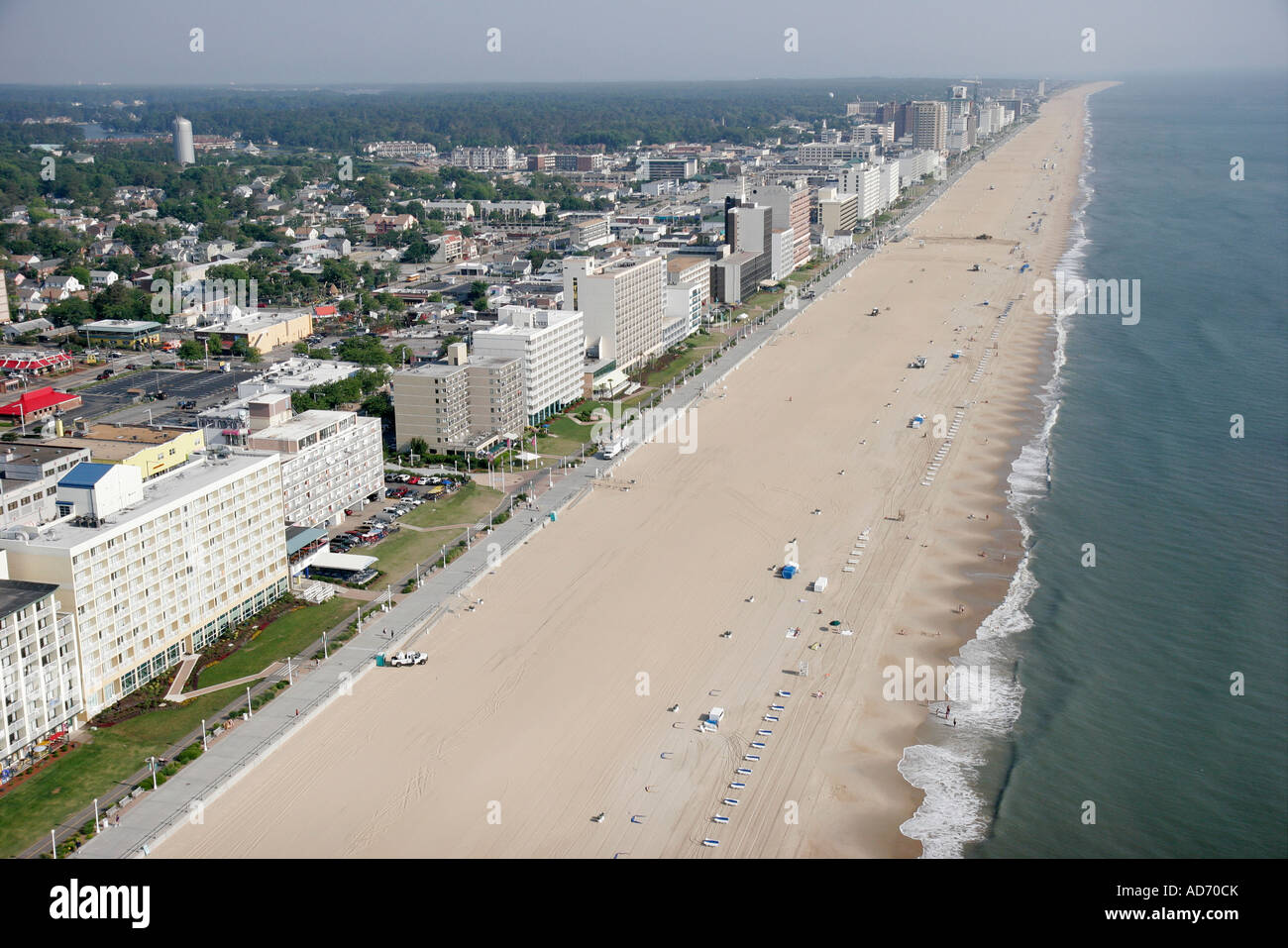 Virginia Beach Virginia aerial Atlantic Ocean shore oceanfront hotels Stock Photo: 13325010 - Alamy