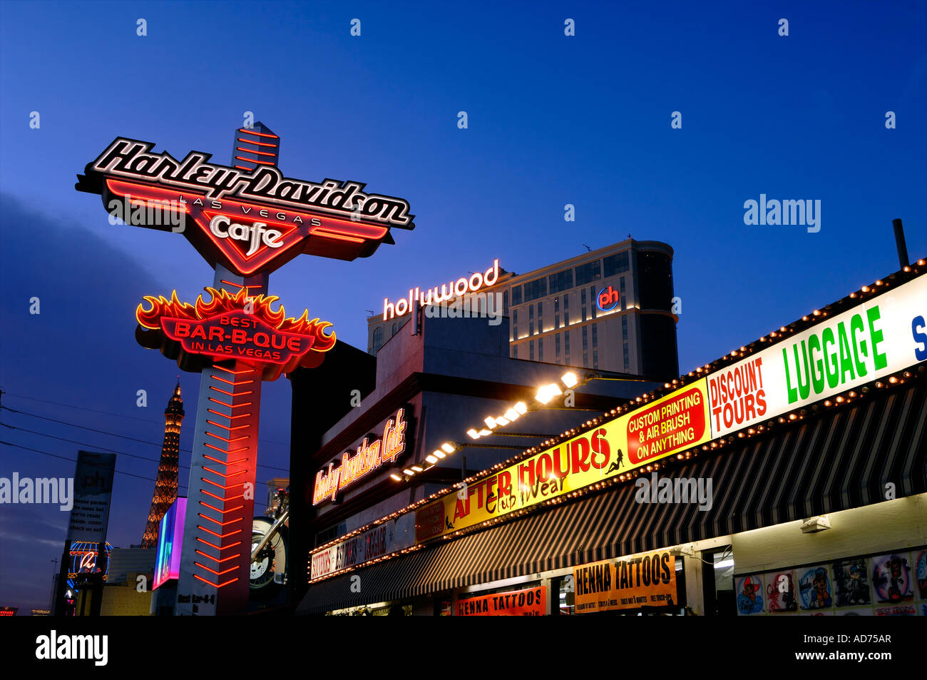Neon sign bbq hi-res stock photography and images - Page 3 - Alamy