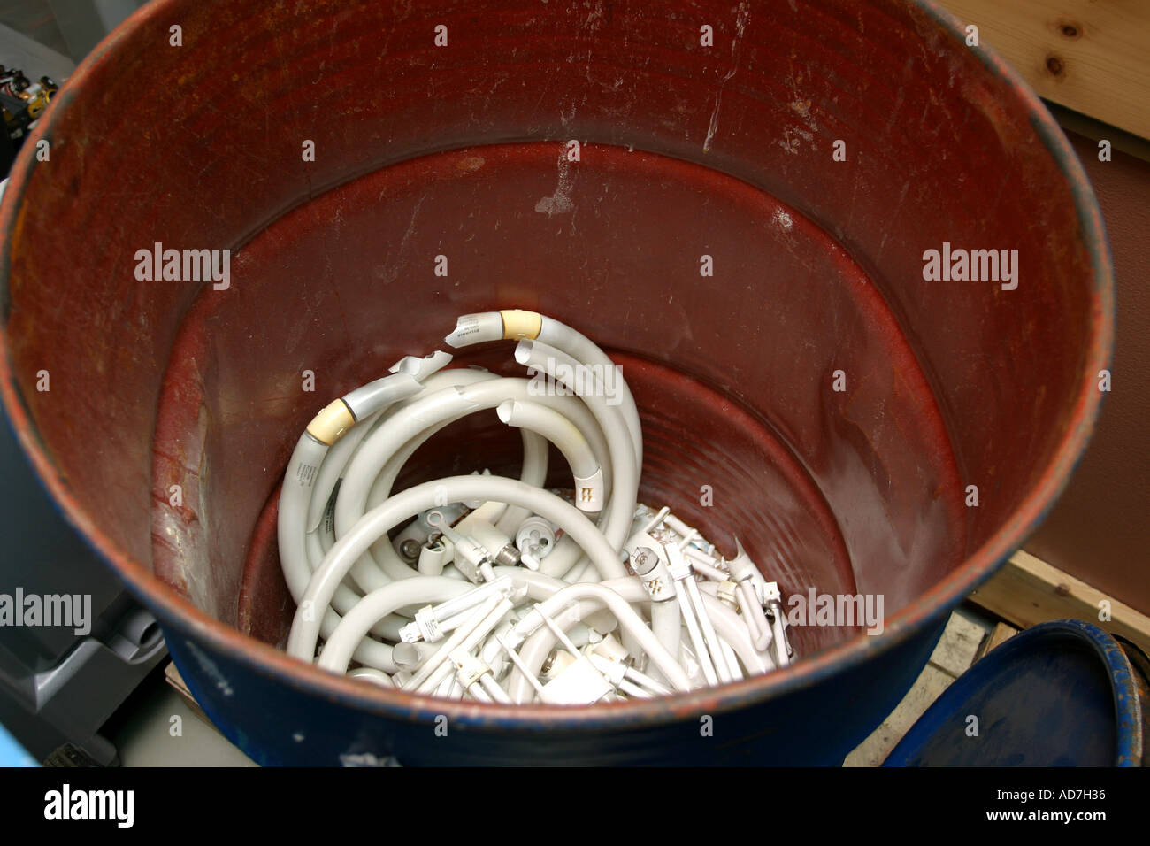 Kerbside recycling hi-res stock photography and images - Alamy