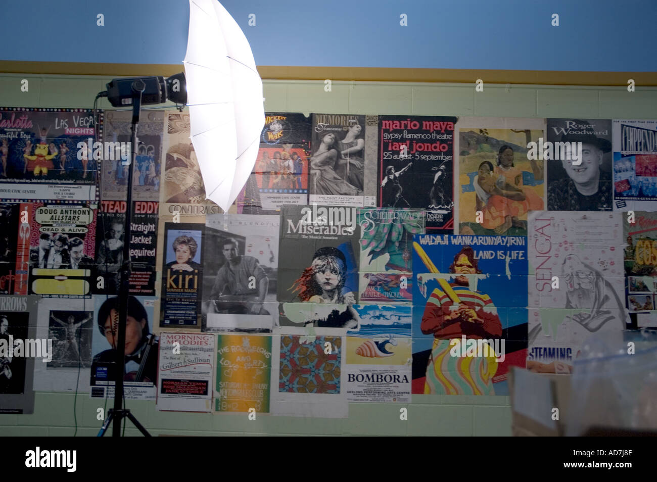 studio flash light umbrella  unit set up portable Stock Photo