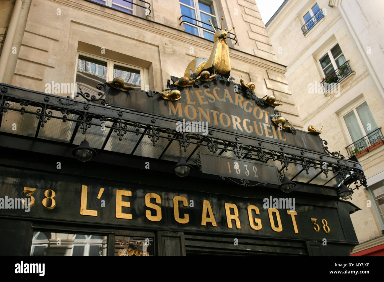 The famous L'Escargot Montorgueil Restaurant 38 rue Montorgueil Paris, France Stock Photo