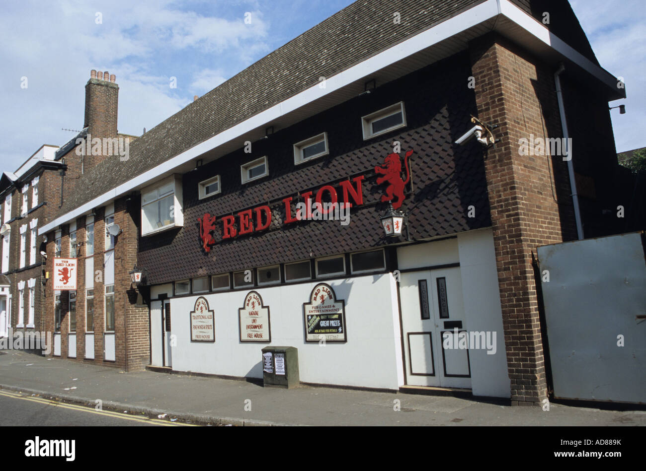 Red Lion Pub Home to Robbie Williams Stock Photo