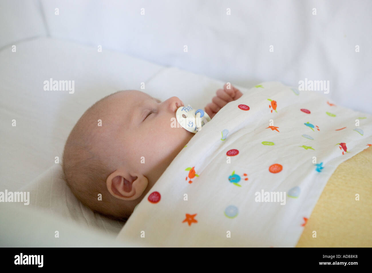 sleeping with pacifier