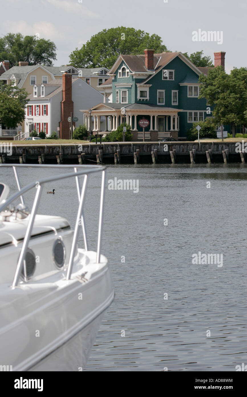 Portsmouth Virginia,Elizabeth River water,Olde Towne Historic District