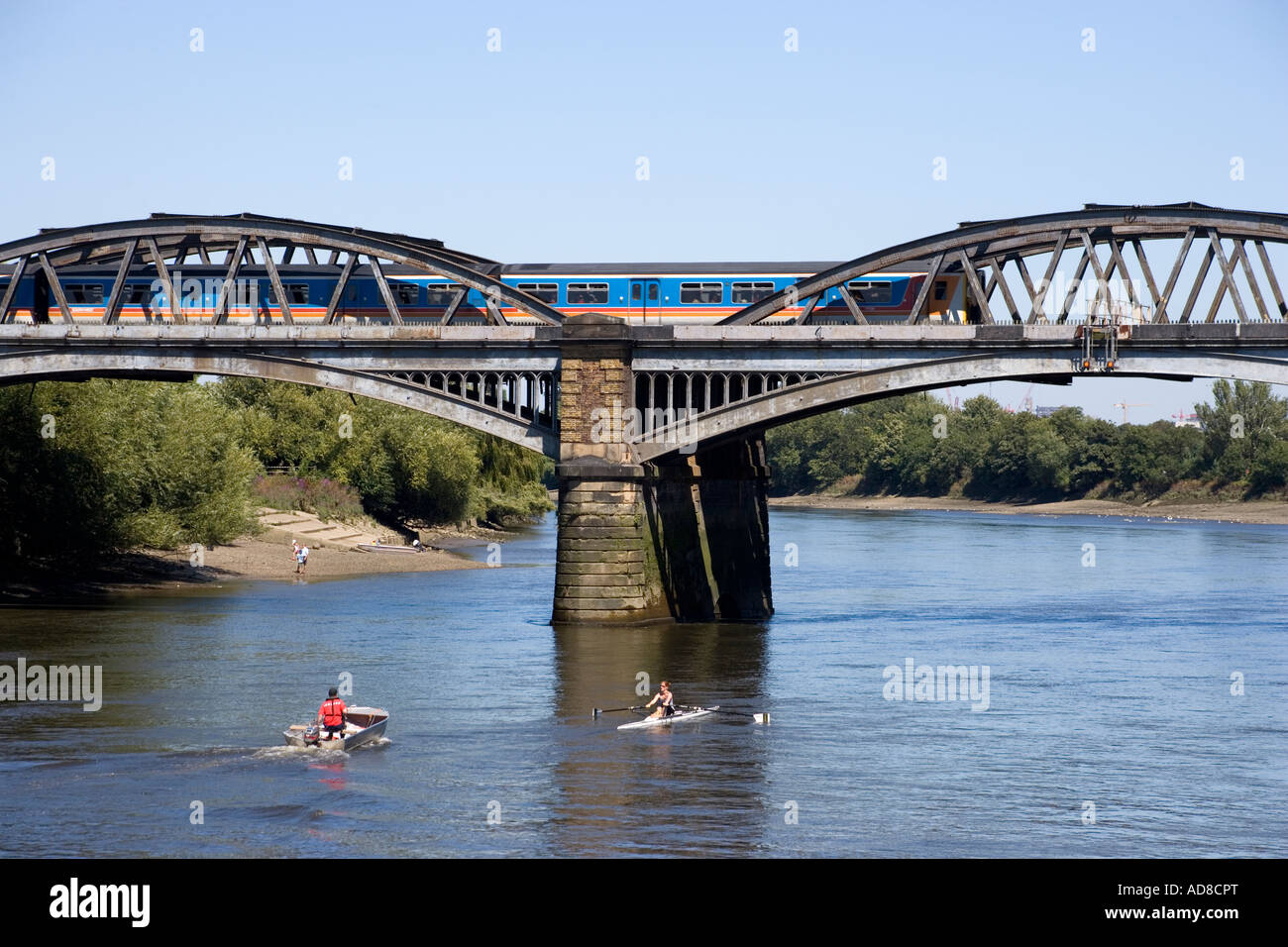 Barnes Bridge River Thames London Stock Photo Alamy