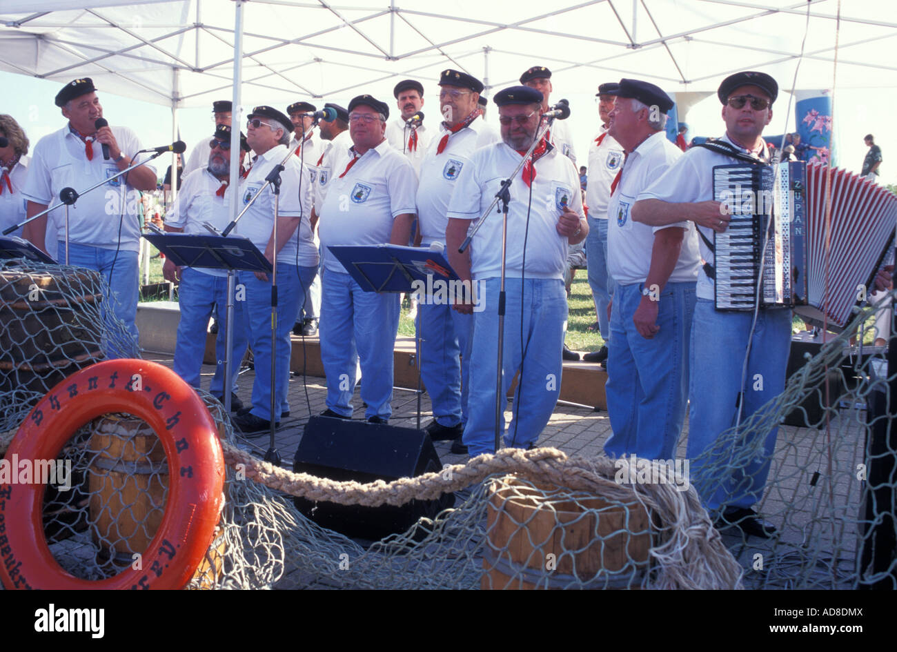 Shanty Choir Stock Photos & Shanty Choir Stock Images Alamy