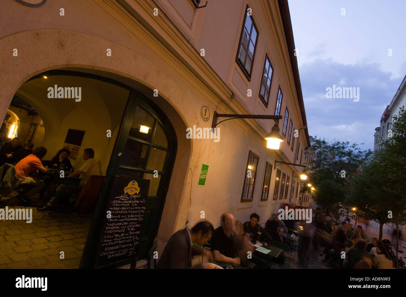 Vienna, Spittelberg, restaurant Amerlingbeisl Stock Photo