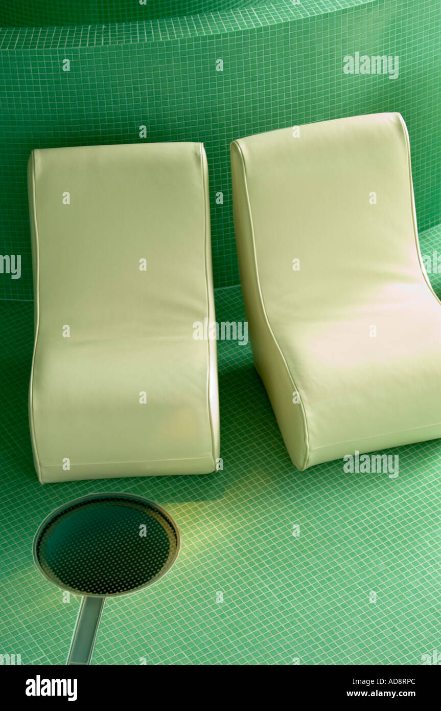 white deck chairs Stock Photo - Alamy
