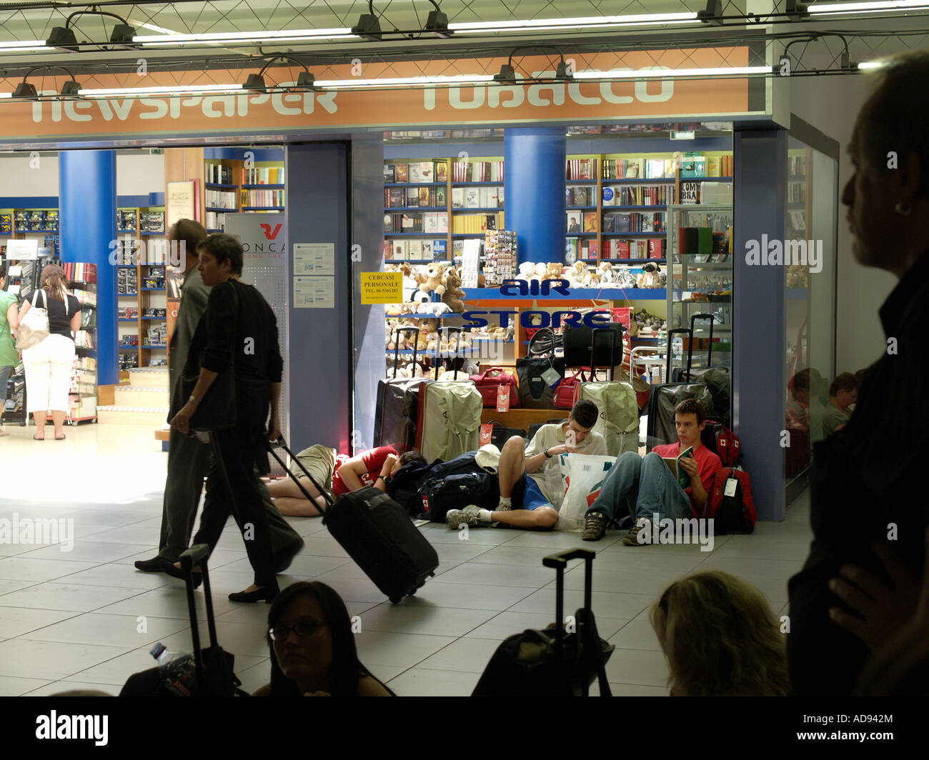 Ciampino airport departure lounge 
