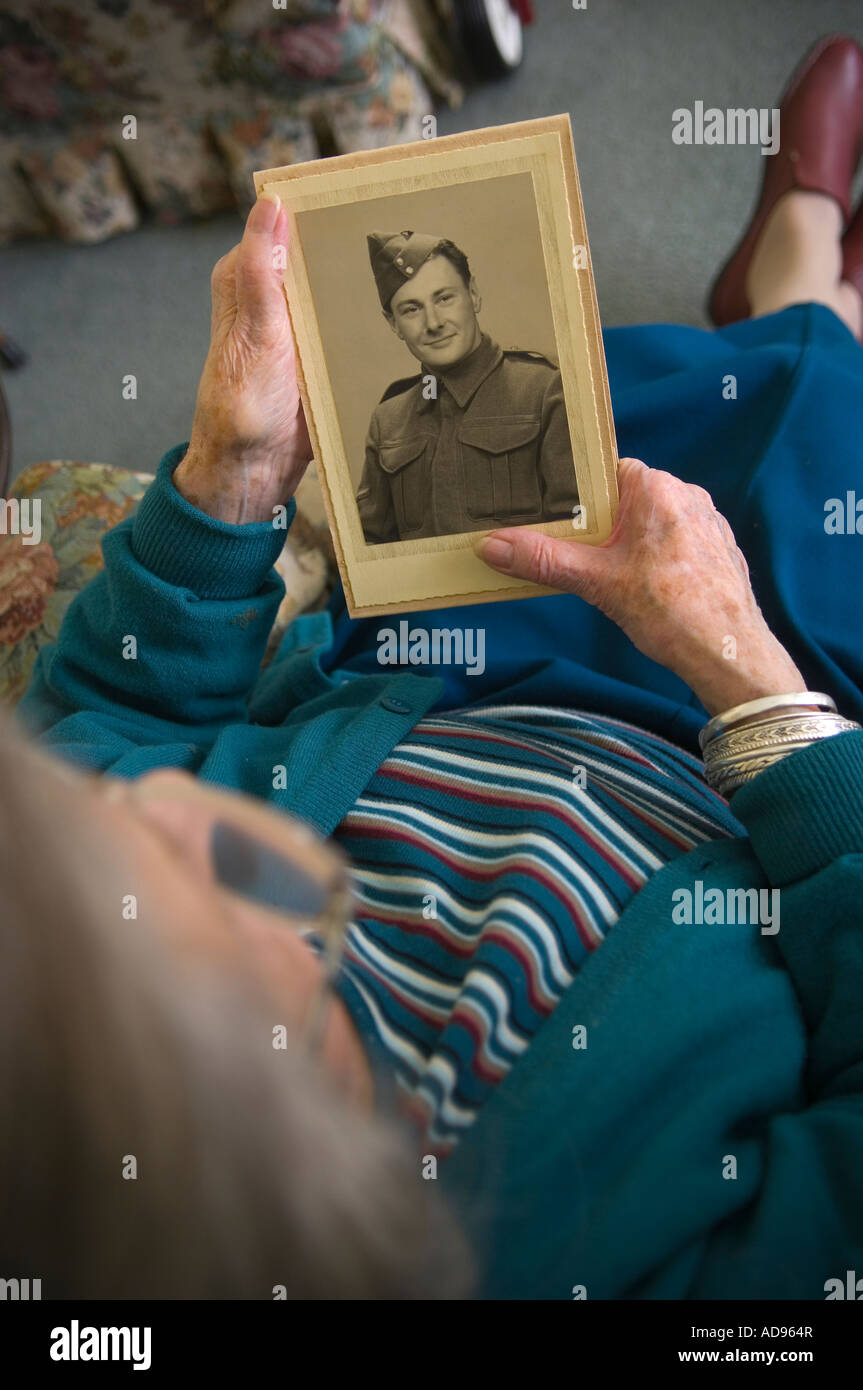 Lonely young australian hi-res stock photography and images - Alamy