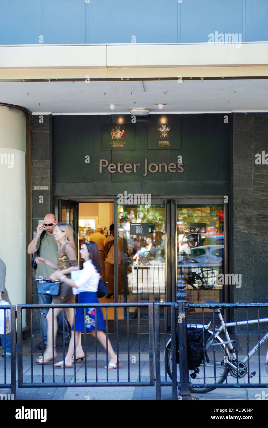 Peter jones sloane square hires stock photography and images Alamy