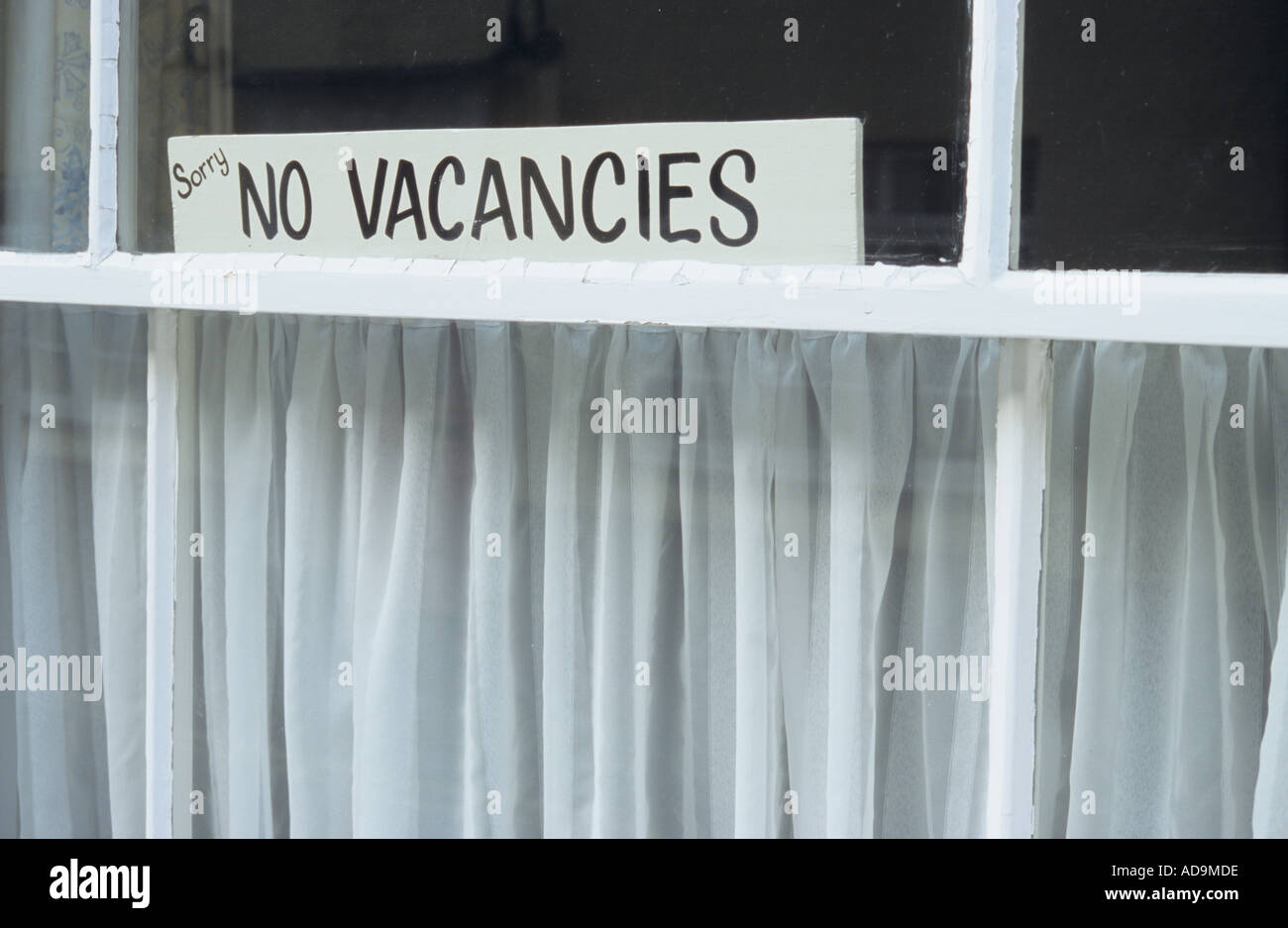 Sash window curtains hires stock photography and images Alamy