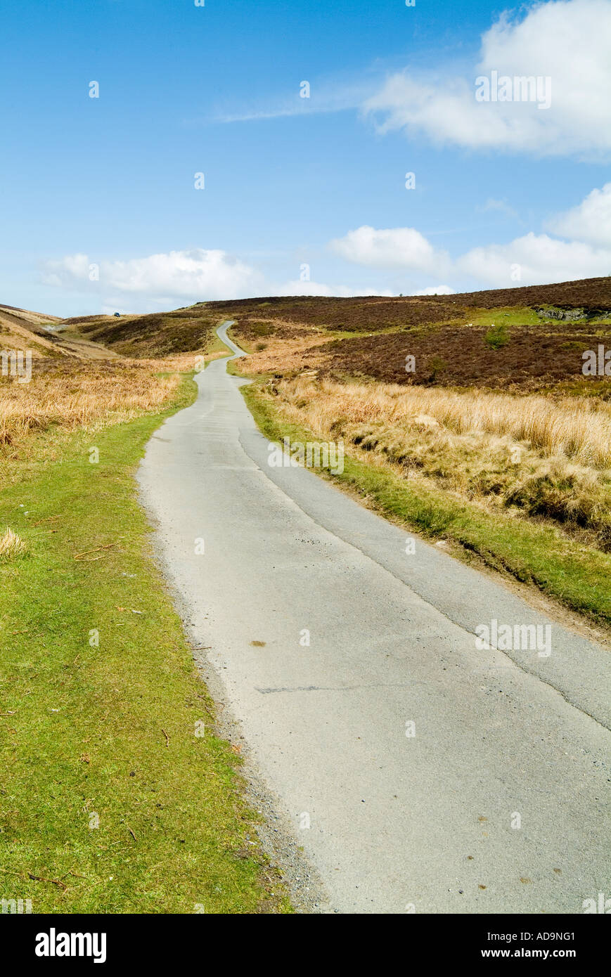 Single track road winding hi-res stock photography and images - Alamy
